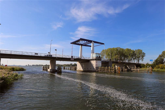 Elburgerbrug foto provincie Flevoland.png