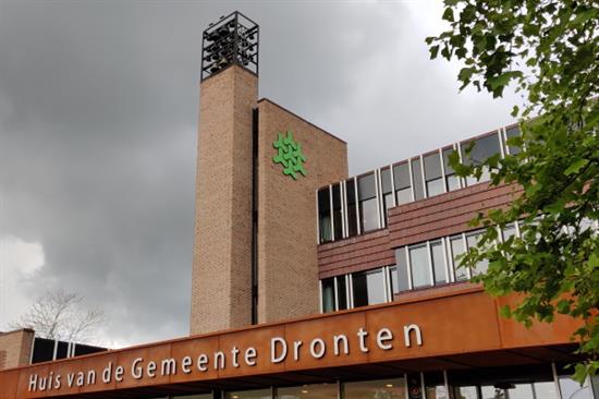 gemeentehuis Dronten (2) 600x400 - foto OVDD.jpg